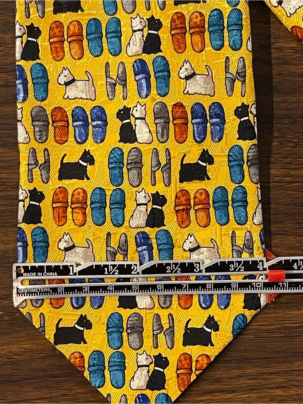 Ermenegildo Zegna Yellow Scottie Dogs & Slippers Silk Tie - Made in Italy - EUC